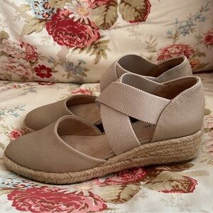 Life Stride Espadrille Wedges